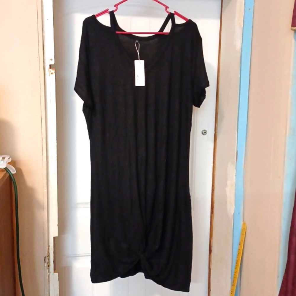 #2 Lady's Dress Wikili Tie Dress